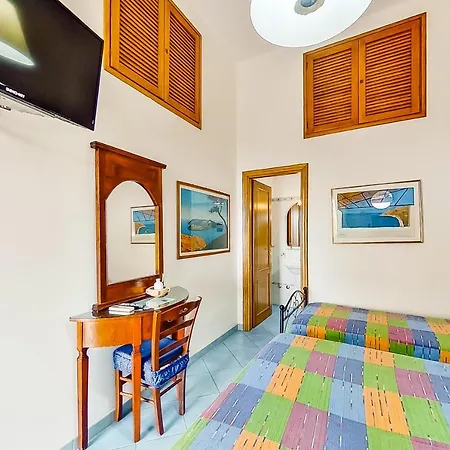 Villa Artemis Suites *